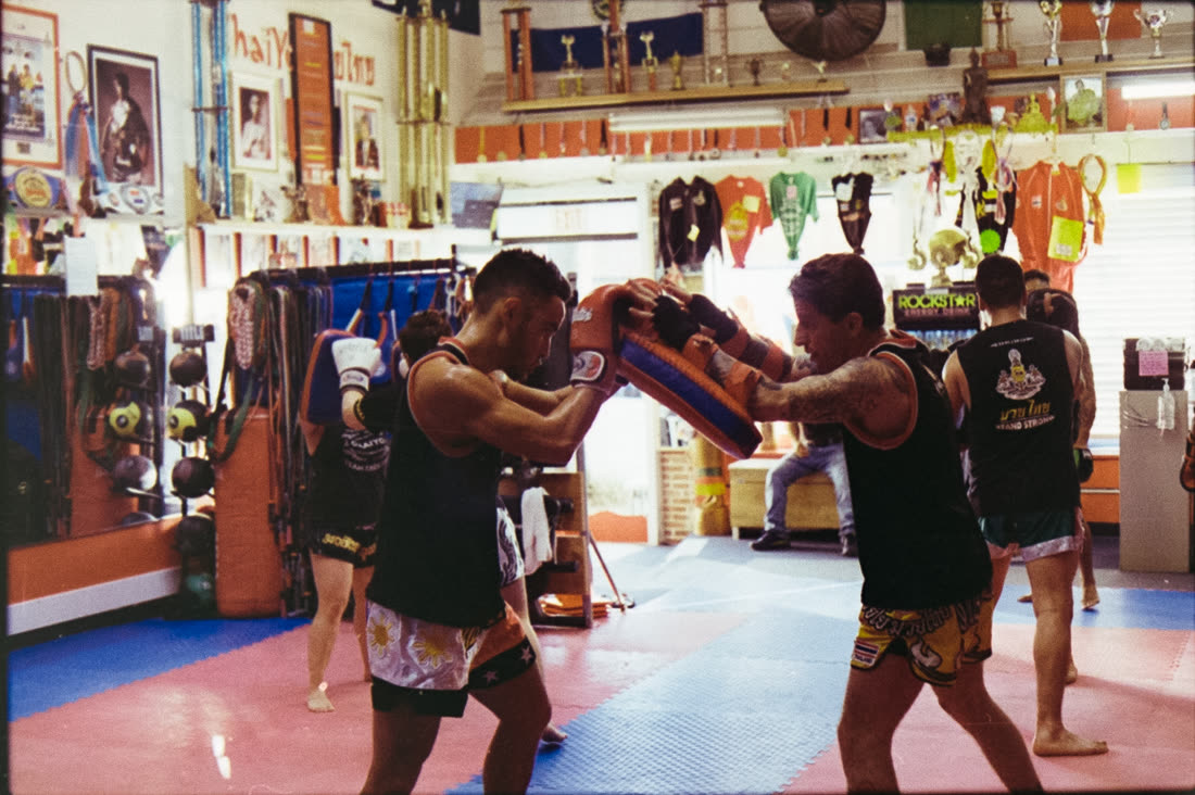 Pad and clinch work in the Chaiyo gym